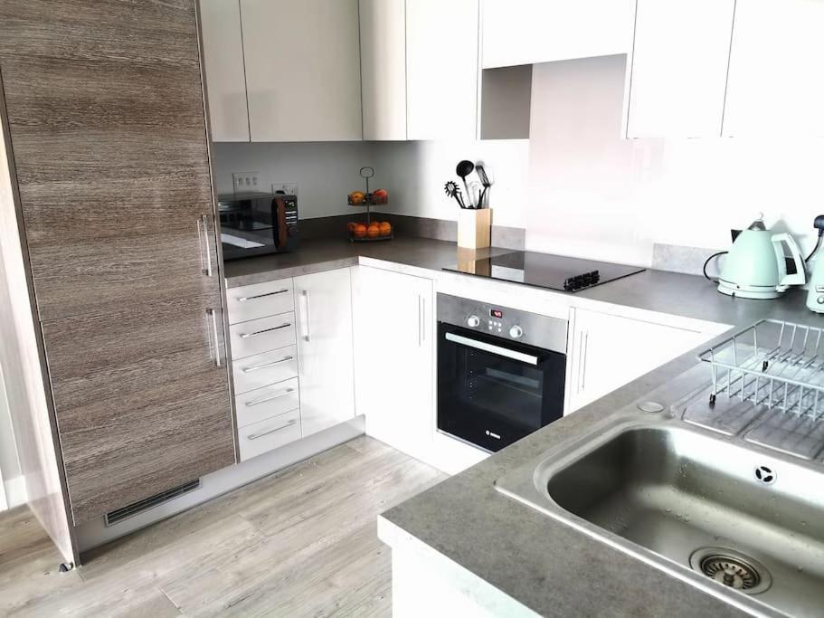 Luxury 1 Bedroom Flat With Balcony - St Anne'S Brighton Exterior photo